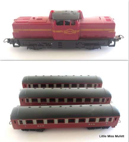 Lima HO SAR/ SAS Trans Karoo Set 1 X Diesel Loco, 3 x Passenger Coaches , NO Battery Power supply