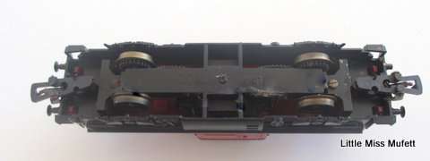 Lima HO SAR/ SAS Trans Karoo Set 1 X Diesel Loco, 3 x Passenger Coaches , NO Battery Power supply