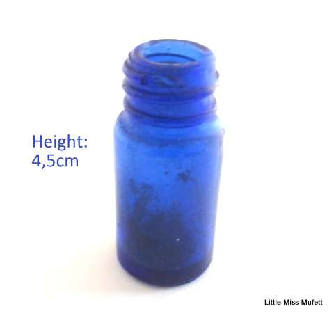 5 Antique bottles