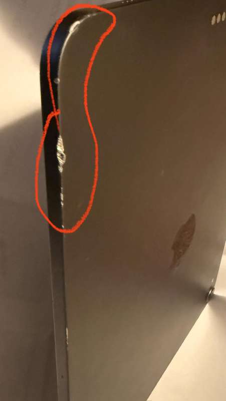 iPad Pro (11-inch, 2018, 1st Generation) Wi-Fi (see pics)