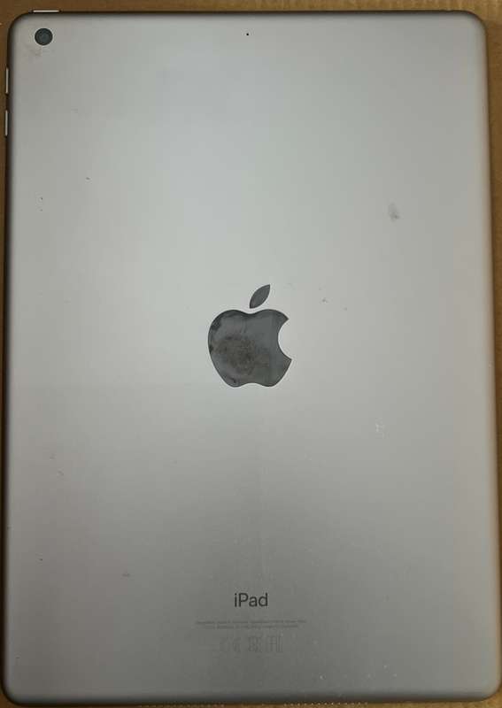 128GB Apple iPad 5th Gen
