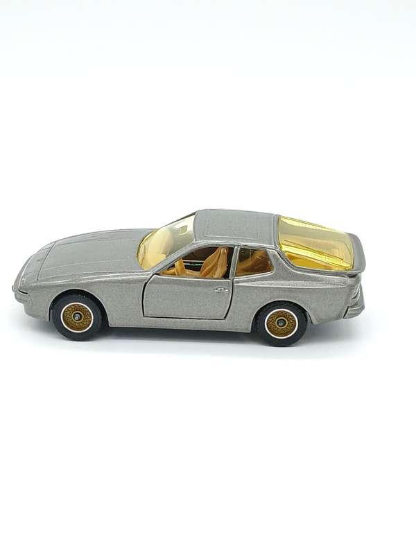Solido Porsche 944 1/43