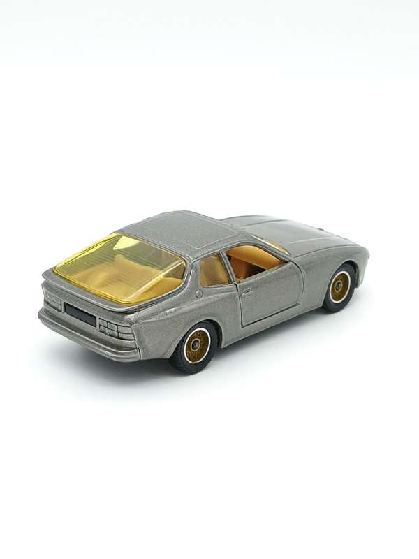 Solido Porsche 944 1/43