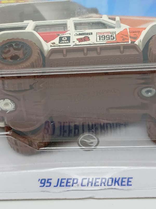 Hot Wheels 1995 Jeep Cherokee Treasure Hunt