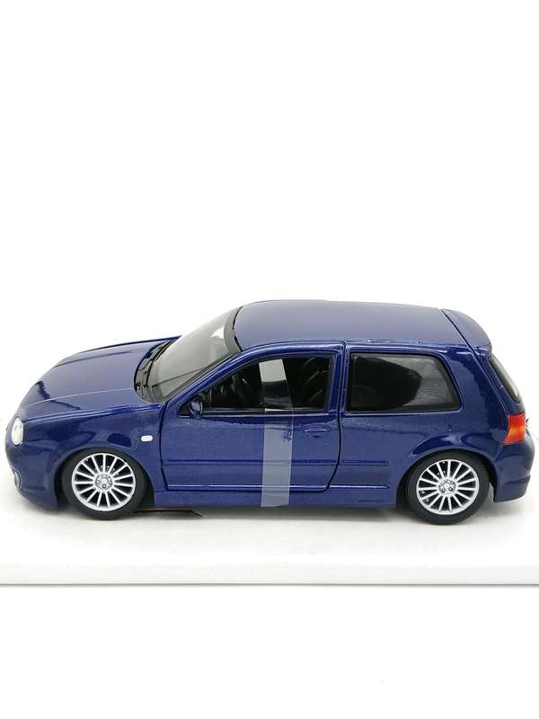 Maisto Volkswagen VW Golf R32 Blue