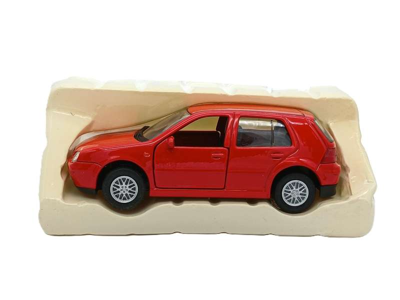 Welly Volkswagen VW Golf IV Red