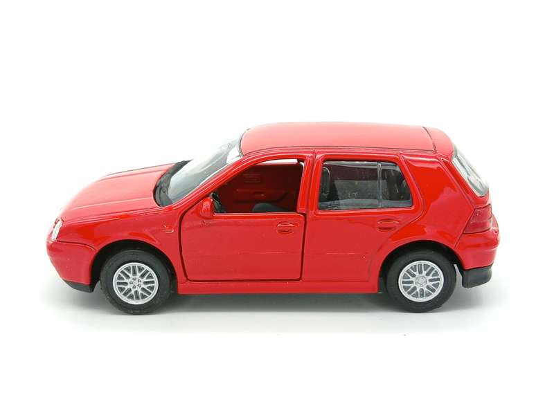 Welly Volkswagen VW Golf IV Red