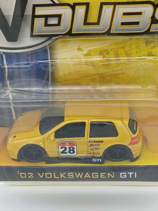 Jada Toys VDUBS 2002 Volkswagen VW Golf GTI (2007) Yellow