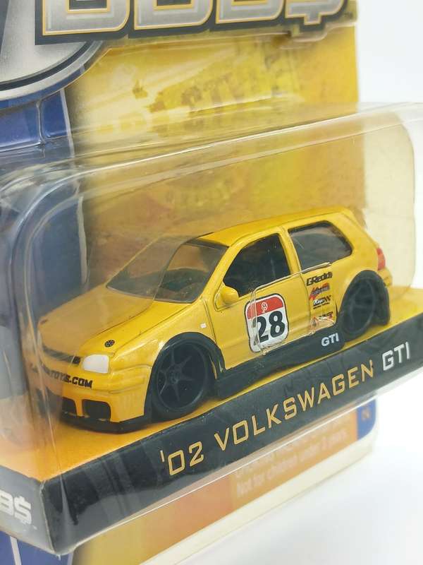 Jada Toys VDUBS 2002 Volkswagen VW Golf GTI (2007) Yellow