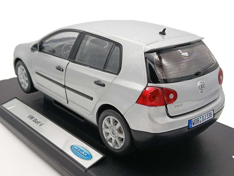 Welly Volkswagen VW Golf GTI Mk V 1/18
