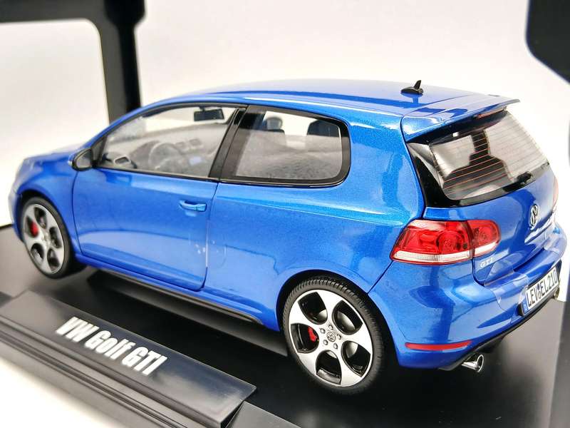 Norev Volkswagen VW Golf GTI Mk6 2009 1/18