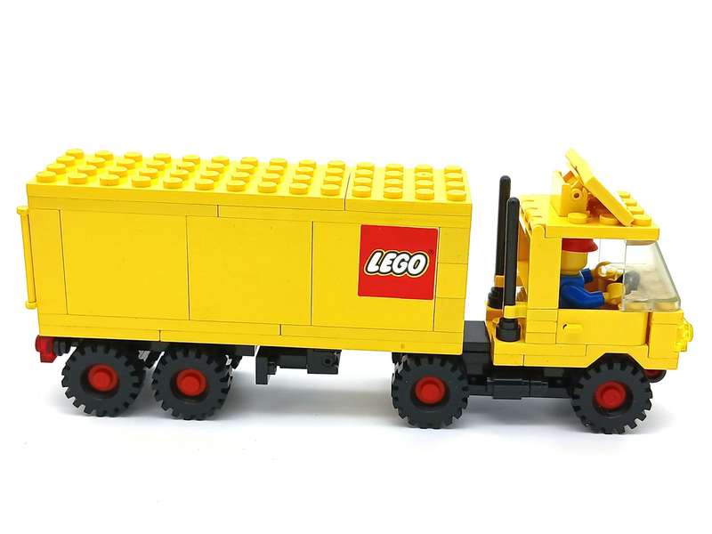 Vintage Lego Truck Tractor Trailer No.6692 (1982)