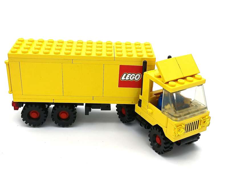 Vintage Lego Truck Tractor Trailer No.6692 (1982)