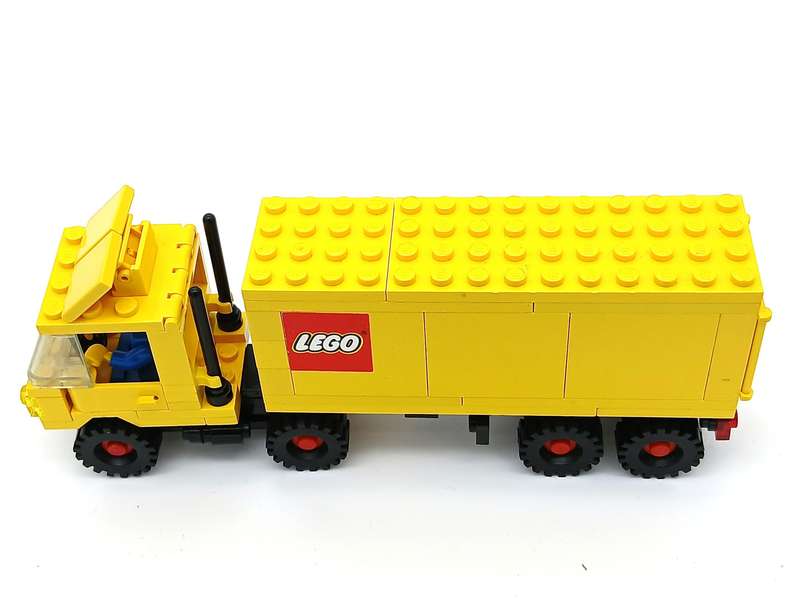 Vintage Lego Truck Tractor Trailer No.6692 (1982)