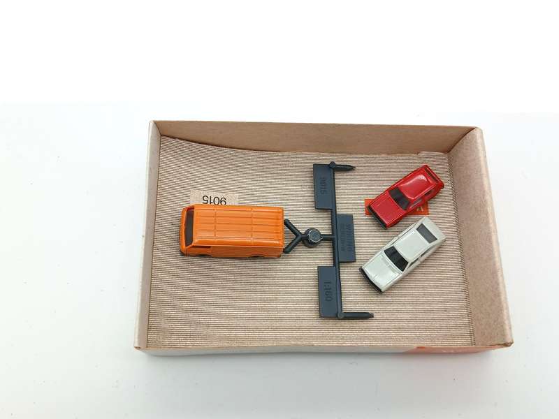 Wiking Volkswagen VW Golf Mk1, Passat and Transporter Van LT28 Set 9015