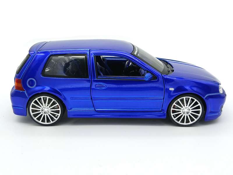 Maisto Volkswagen VW Golf Mk4 R32 1/24 Blue Custom Shop Cruz Tuner - Rare