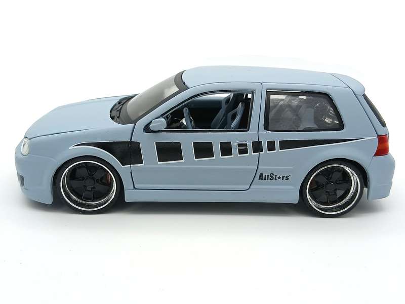 Maisto Volkswagen VW Golf Mk4 R32 1/24 Matt Blue/Grey All Stars - Rare