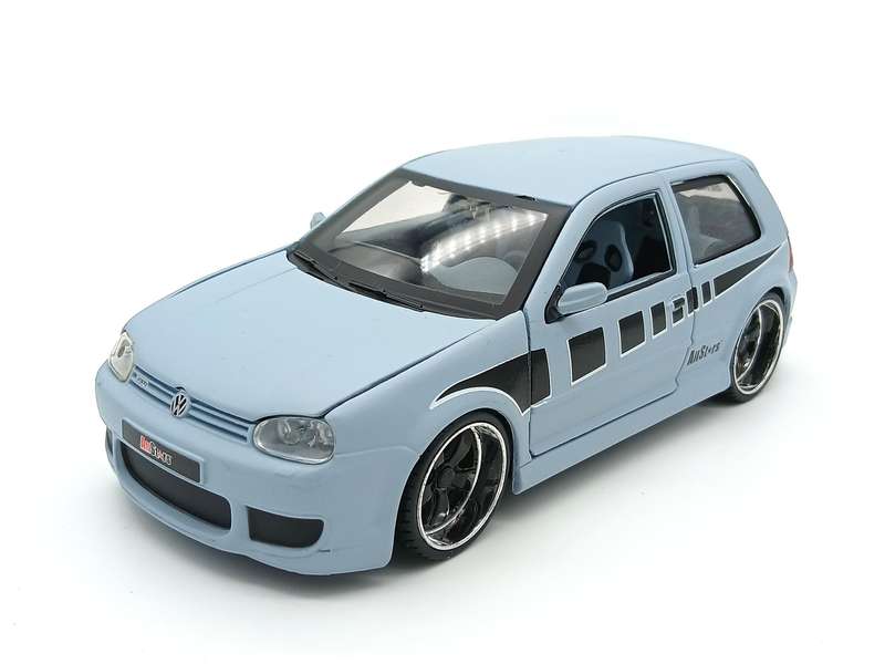 Maisto Volkswagen VW Golf Mk4 R32 1/24 Matt Blue/Grey All Stars - Rare