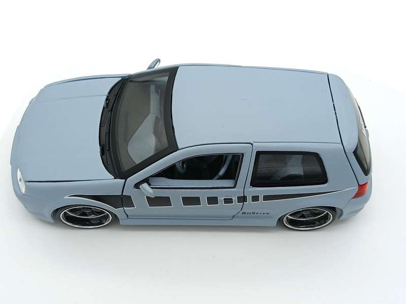 Maisto Volkswagen VW Golf Mk4 R32 1/24 Matt Blue/Grey All Stars - Rare