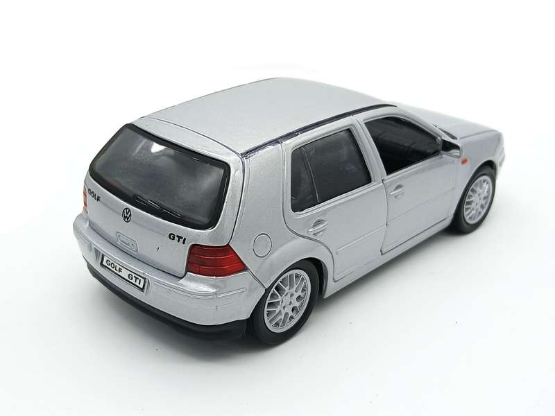 Welly Volkswagen VW Golf MK4 GTi 1/24