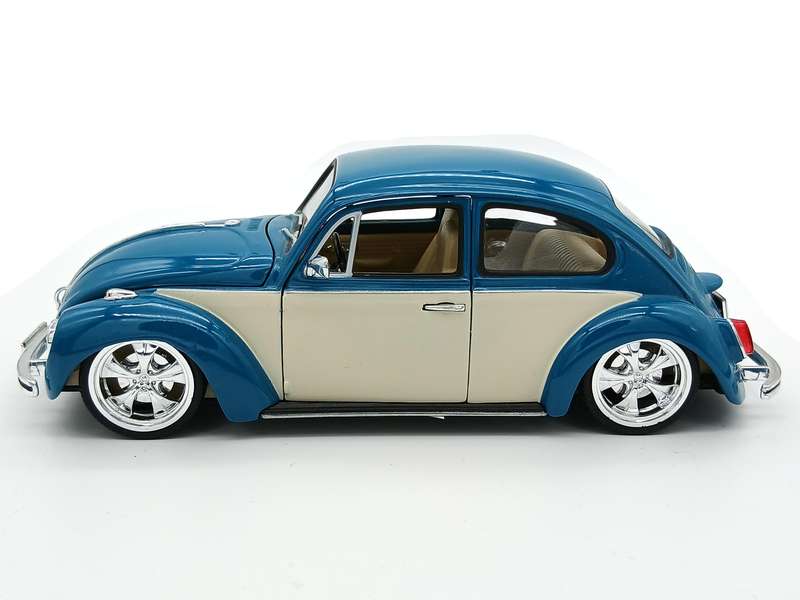 Welly Volkswagen VW Beetle Cal-look  1/24