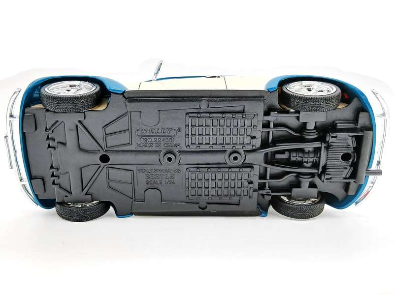 Welly Volkswagen VW Beetle Cal-look  1/24