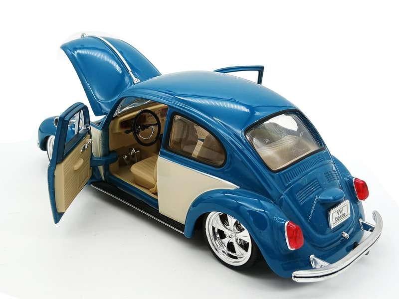 Welly Volkswagen VW Beetle Cal-look  1/24
