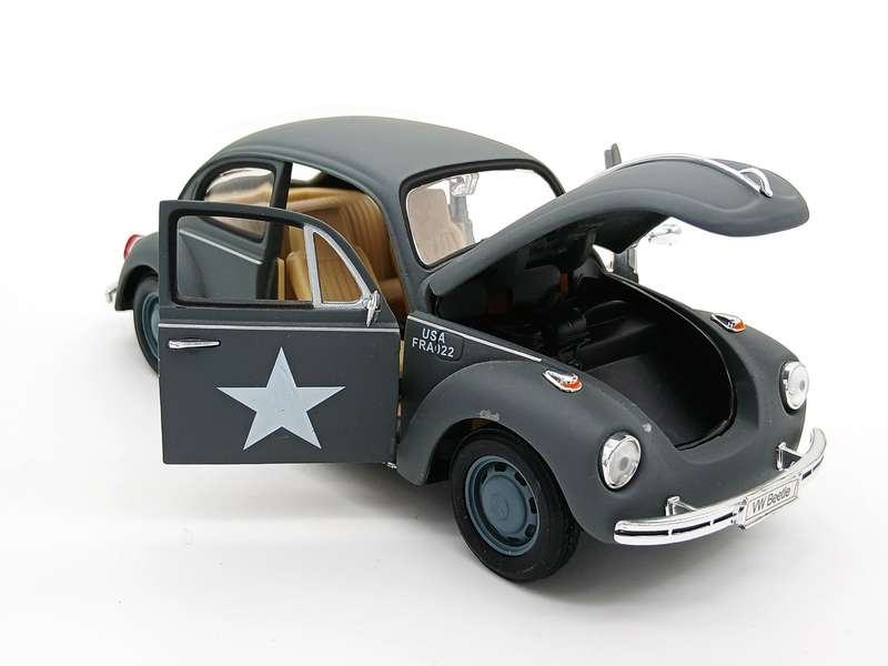Welly Volkswagen VW Beetle Military  1/24