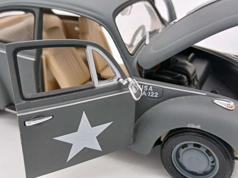 Welly Volkswagen VW Beetle Military  1/24