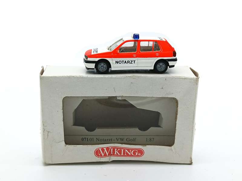 Wiking Volkswagen VW Golf Mk Emergency Doctor German 1/87