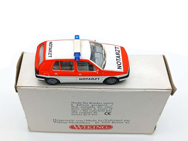 Wiking Volkswagen VW Golf Mk Emergency Doctor German 1/87