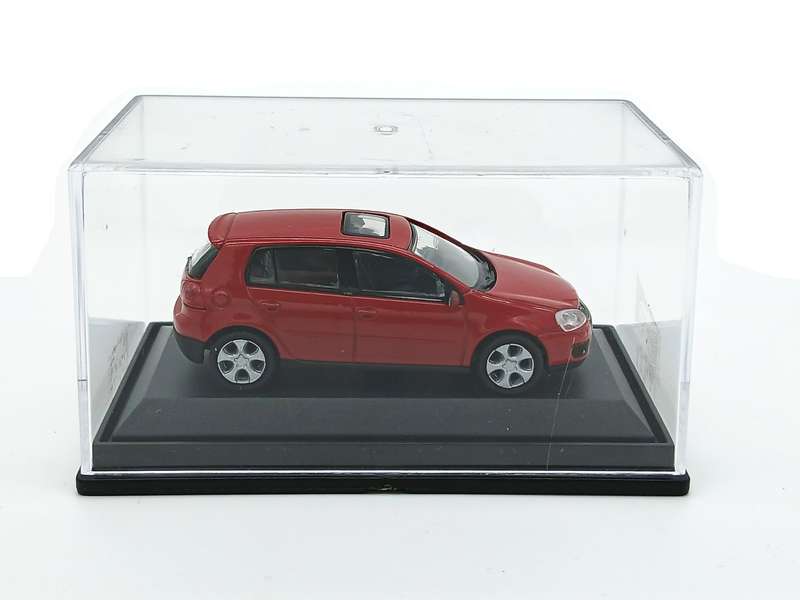 Schuco Volkswagen VW Golf Mk5 GTi 1/72