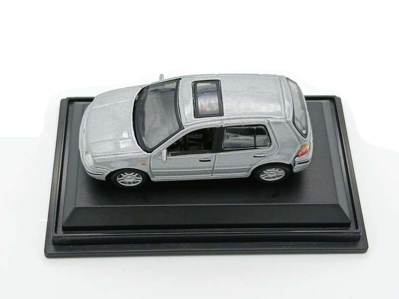 Hongwell Volkswagen VW Golf Mk4 GTi 1/72