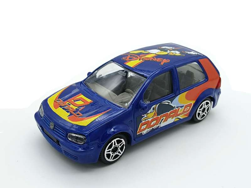 Bburago VW Volkswagen Golf Mk4 Donald Duck Disney 1/43
