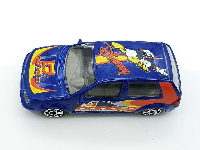Bburago VW Volkswagen Golf Mk4 Donald Duck Disney 1/43