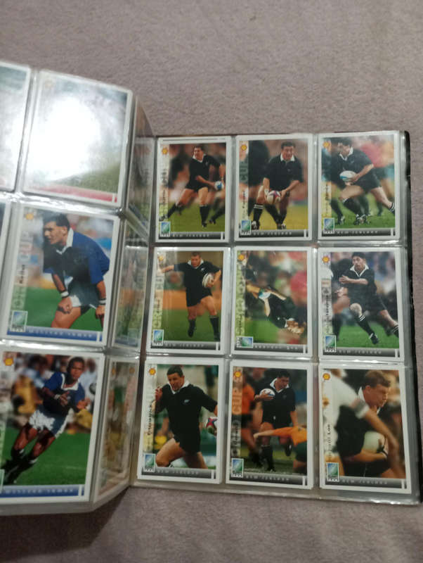 Rugby Collectable Album of 1995 RWC with complete with all cards.Complete collection