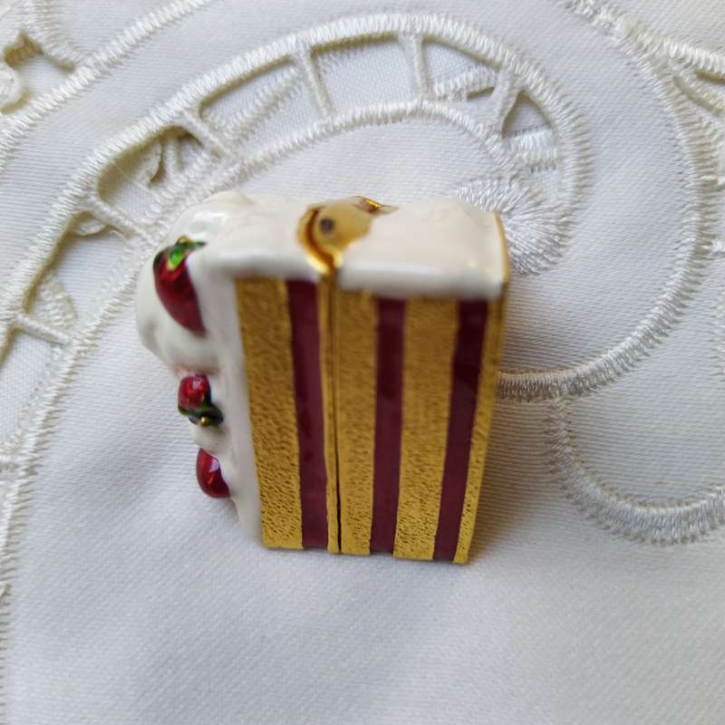 Estee Lauder Slice of Cake Solid Perfume Holder