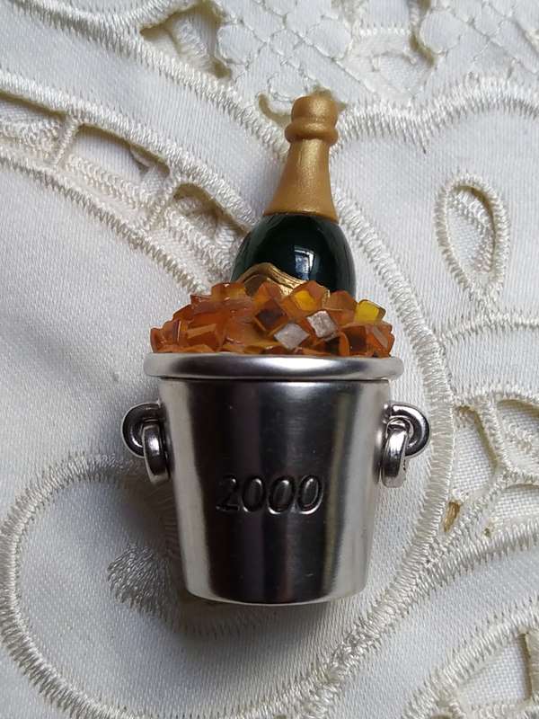 Estee Lauder 2000 Champagne Celebration Solid Perfume Holder