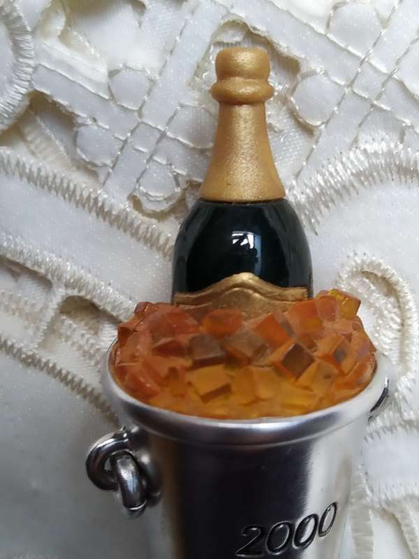 Estee Lauder 2000 Champagne Celebration Solid Perfume Holder