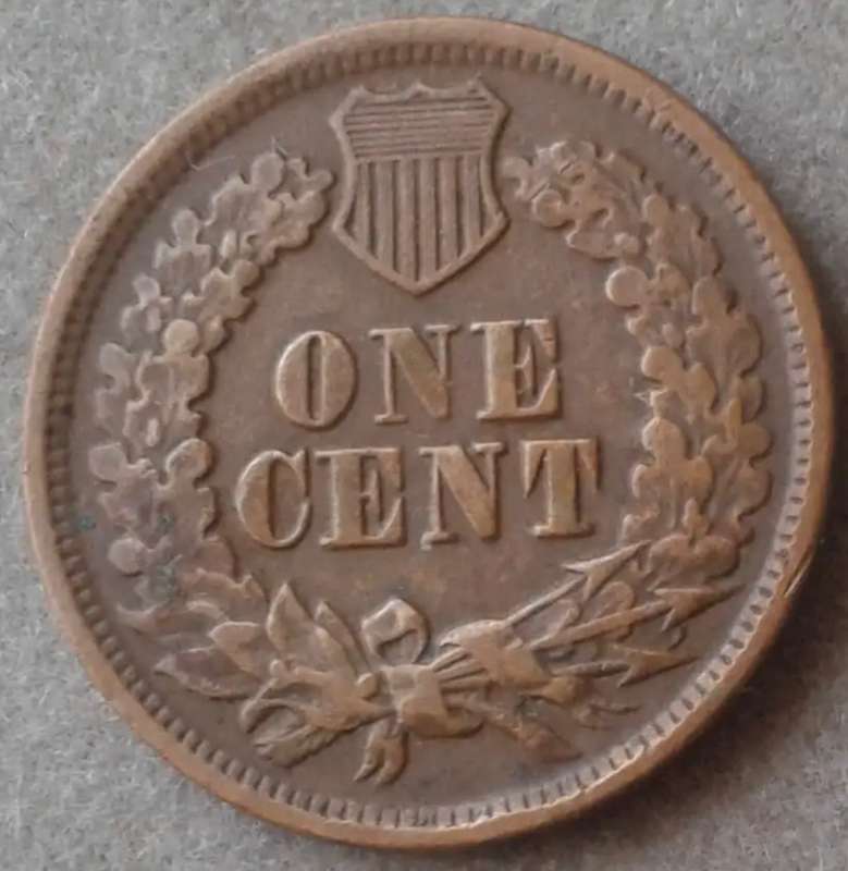 A rare error beautiful USA cent from 1860's. Missing last digit in date. VF condition