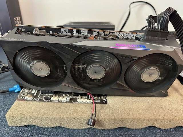 Gigabyte GV-R68XTGAMING-16GD