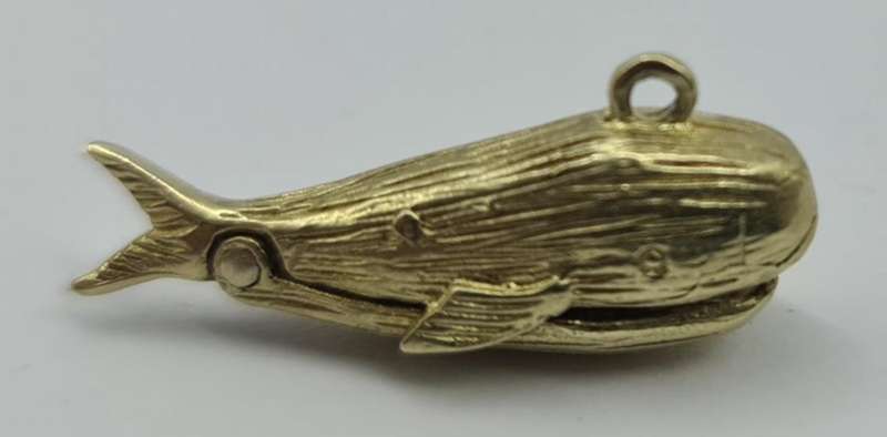 9ct YELLOW GOLD VINTAGE WHALE CHARM