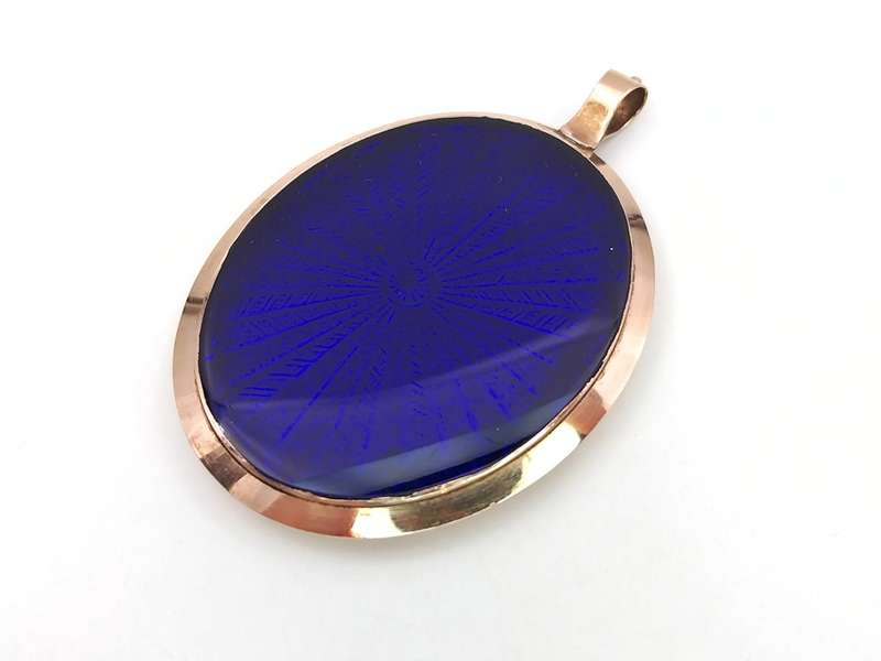 Georgian rolled gold photo locket with midnight blue glass