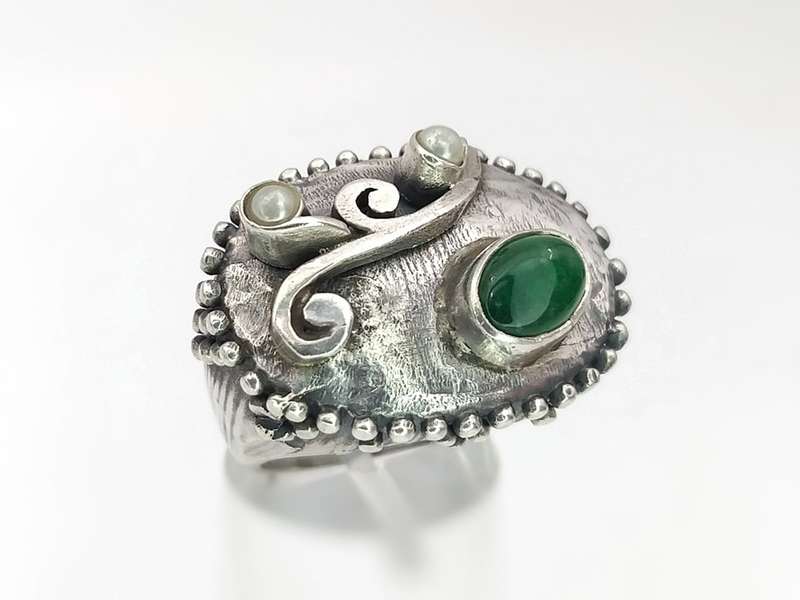 Boho chunky sterling silver ring with green stone