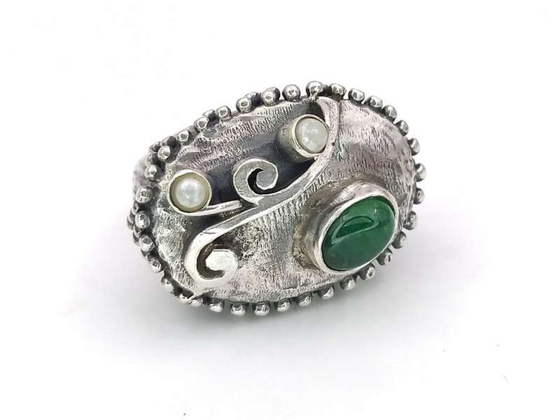 Boho chunky sterling silver ring with green stone