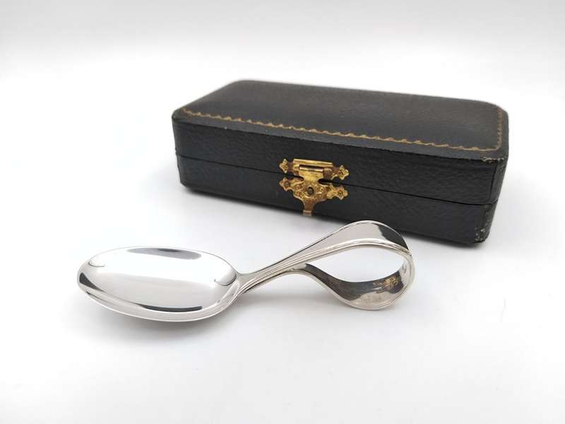 Sterling silver christening spoon in original case (1937)