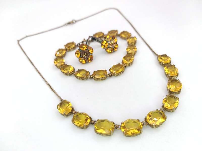 Vintage costume jewellery suite