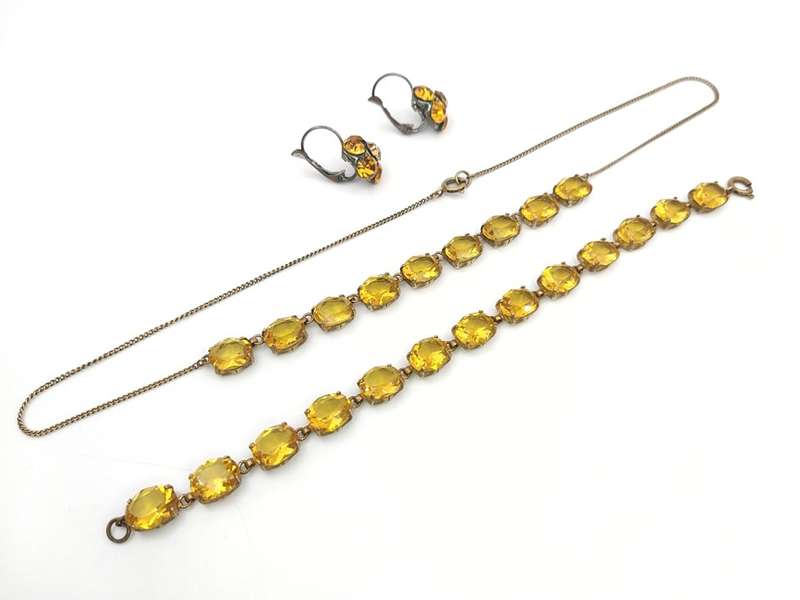 Vintage costume jewellery suite