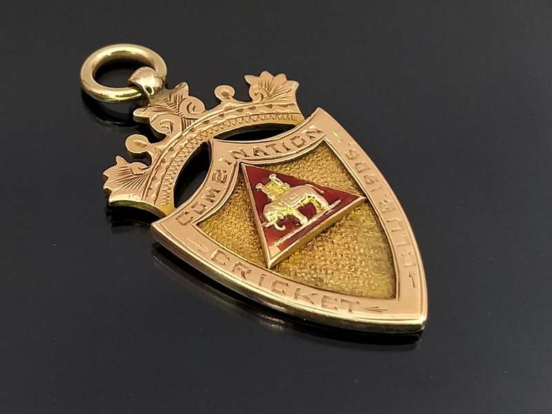 Edwardian 9ct gold & enamel fob medal