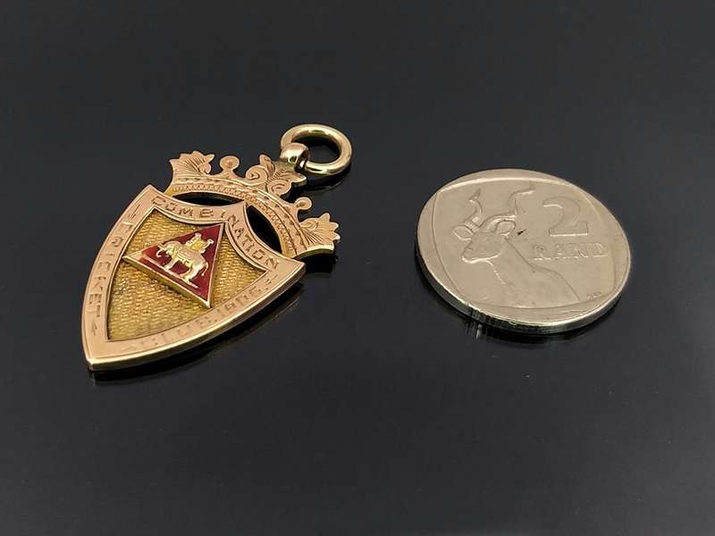 Edwardian 9ct gold & enamel fob medal